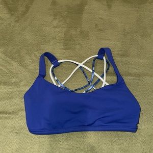 Lululemon free to be wild bra